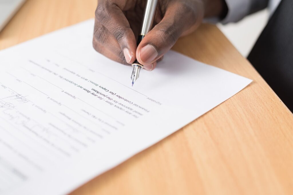 praktikumsvereinbarung: rechtliche grundlage und wichtige details für einen erfolgreichen praktikumsvertrag zwischen praktikant und unternehmen.