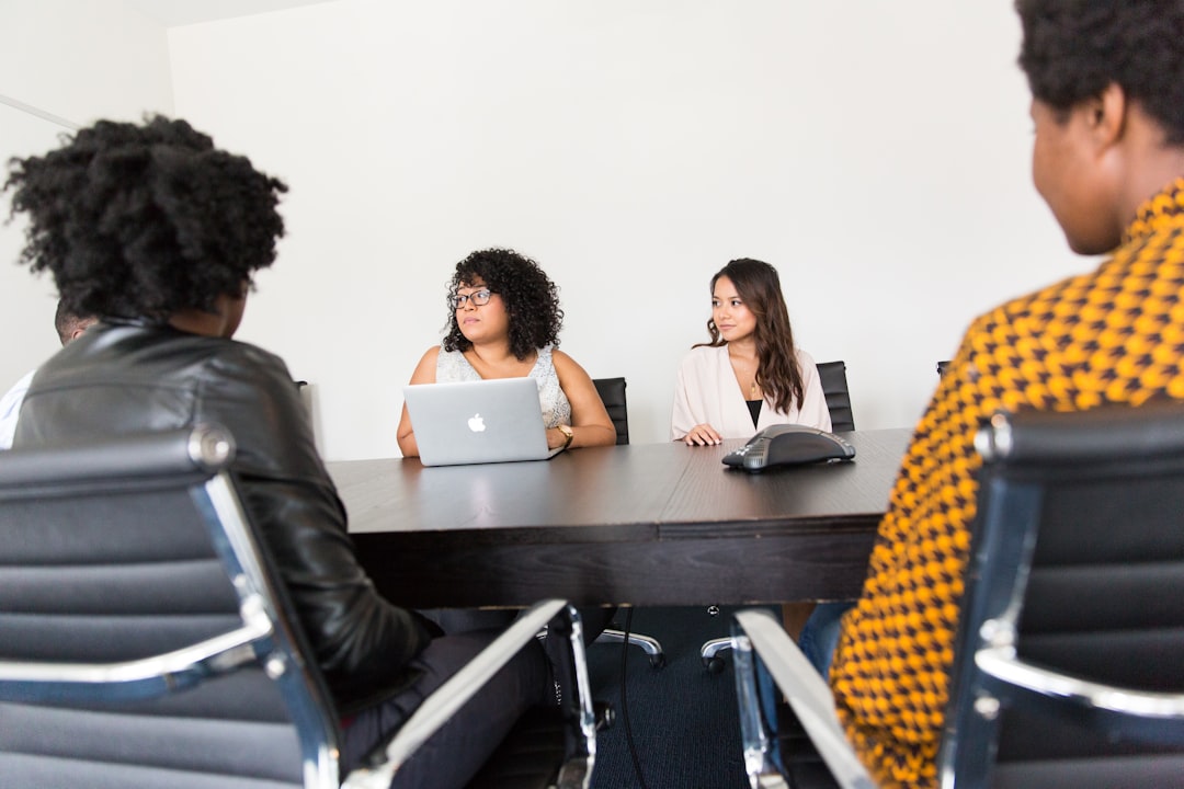 effektive tipps und strategien zur vorbereitung auf vorstellungsgespräche – steigern sie ihre chancen auf den traumjob mit unserer interview vorbereitung.