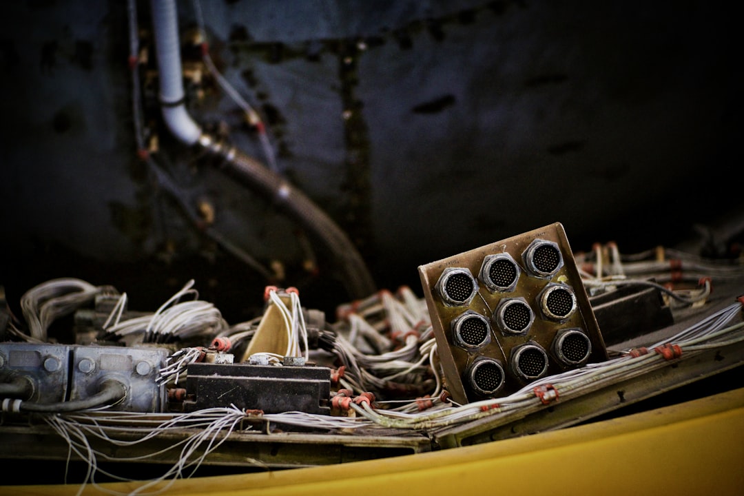 entdecken sie hochwertige connectors für eine zuverlässige und effiziente verbindung in elektronik und technik. ideal für verschiedene anwendungen.
